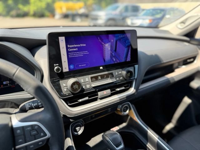 Used 2024 Toyota Grand Highlander AWD Hybrid image 27