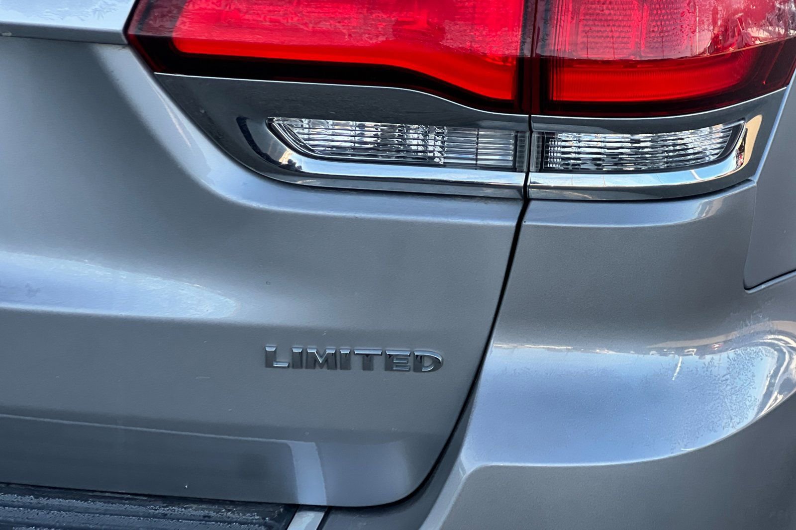 Used 2021 Jeep Grand Cherokee Limited w/ Luxury Group II image 29