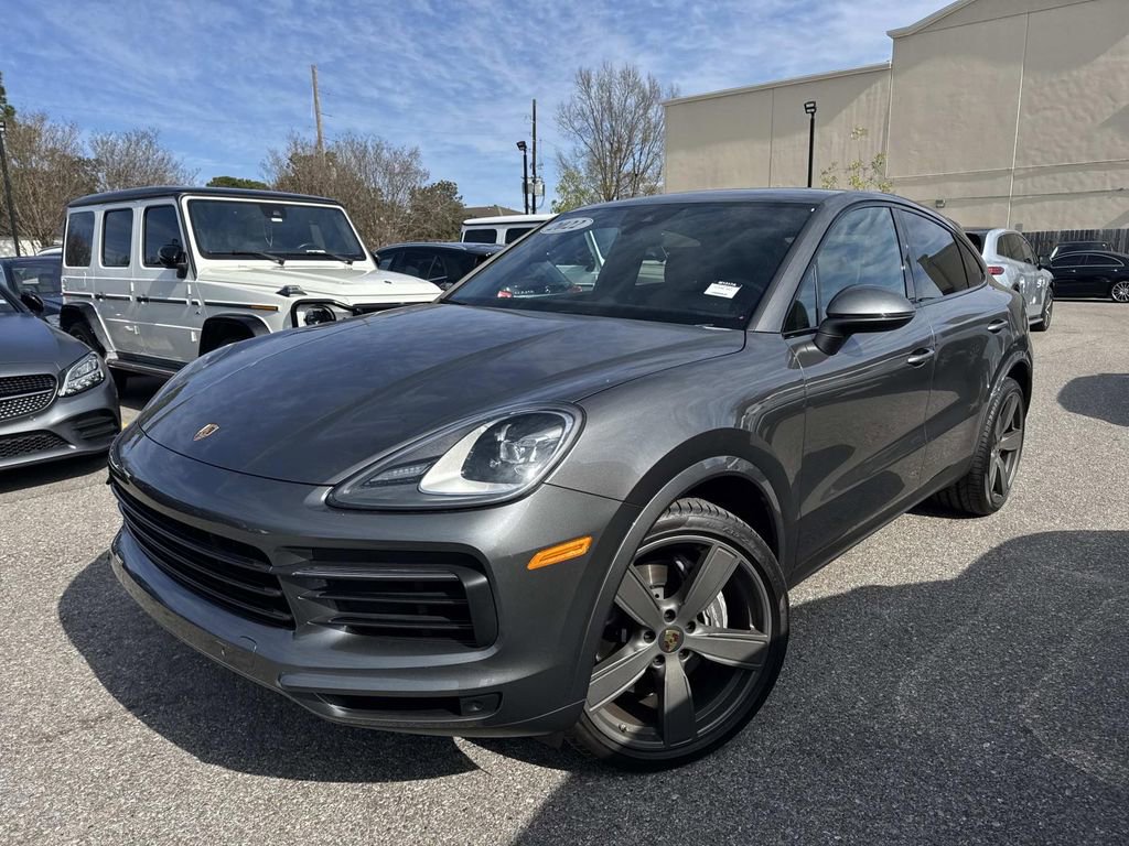 Used 2022 Porsche Cayenne Platinum Edition image 3