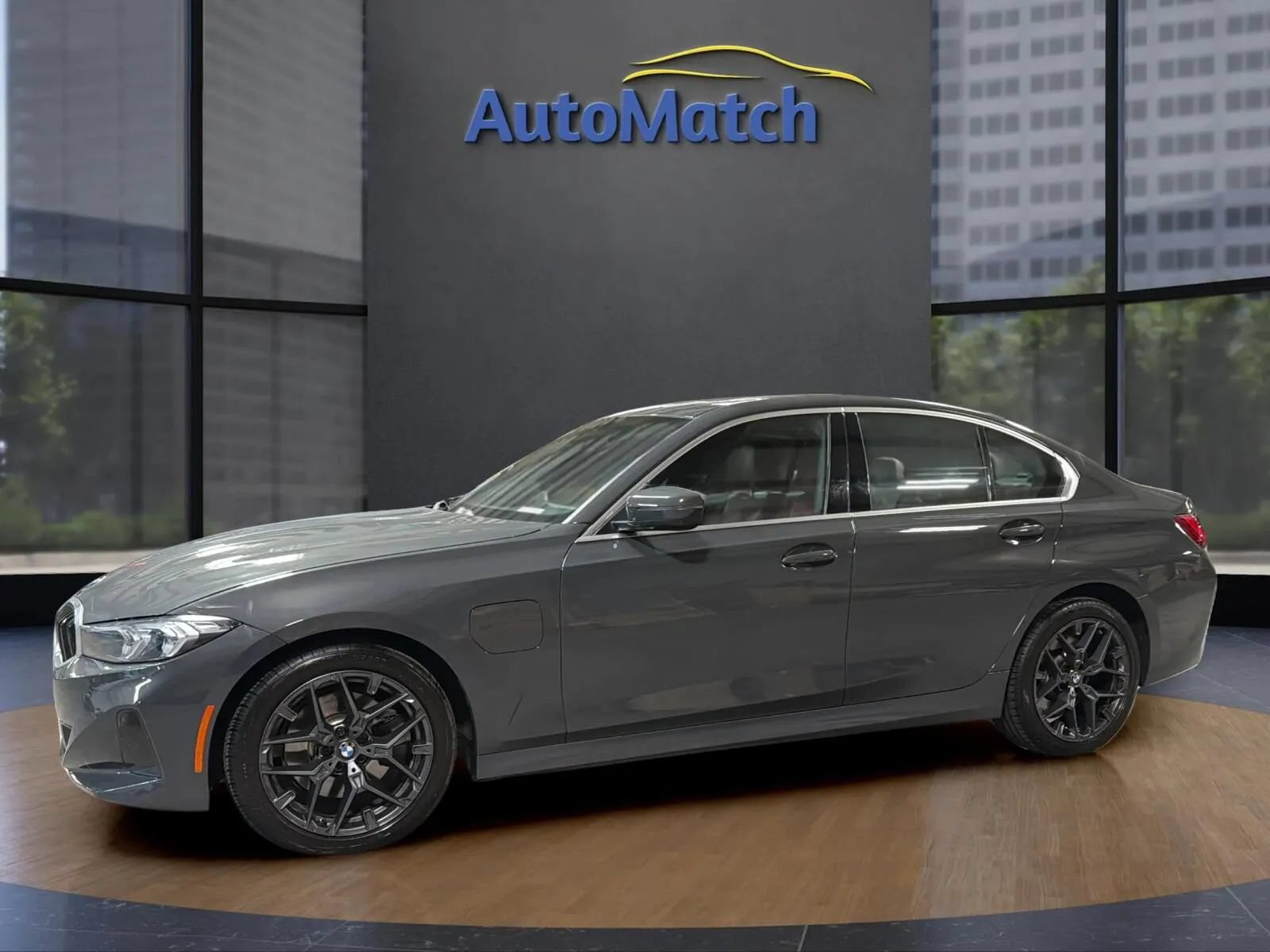 Used 2024 BMW 330e w/ Convenience Package RWD image 6