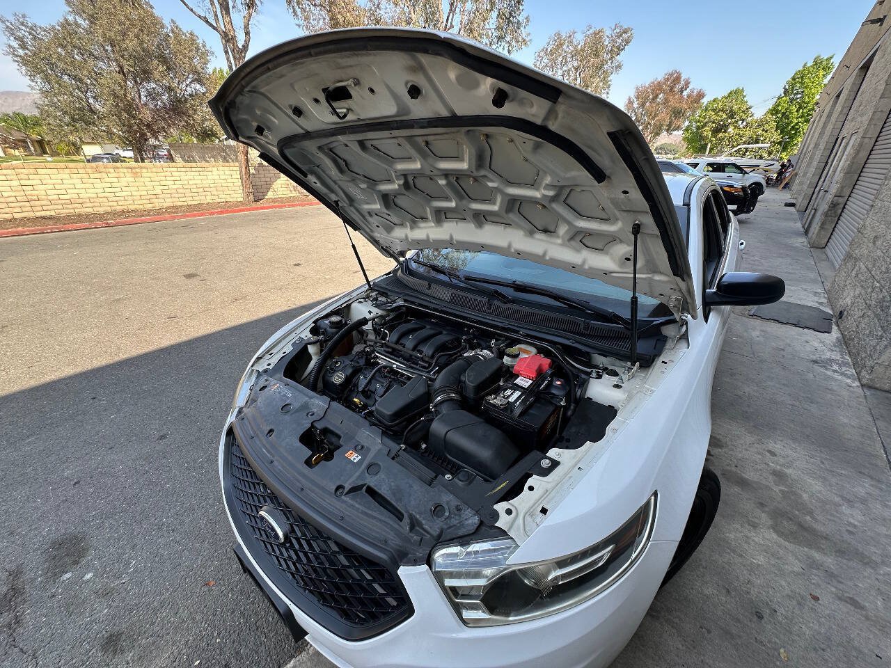 Used 2015 Ford Taurus Police Interceptor AWD image 32