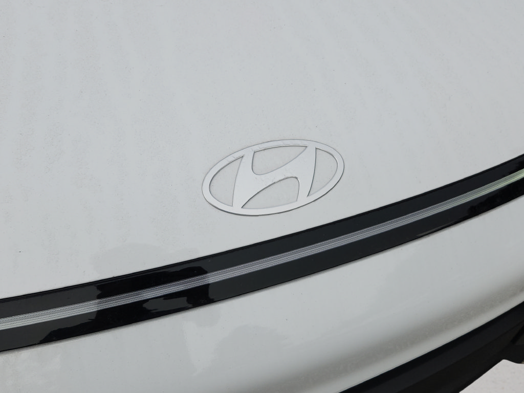 New 2026 Hyundai Kona SEL Sport AWD/4WD image 9