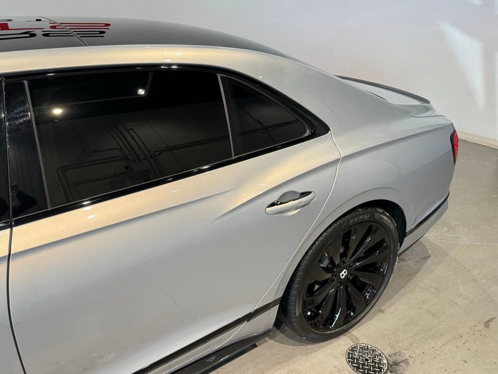 Used 2022 Bentley Flying Spur V8 AWD/4WD image 13