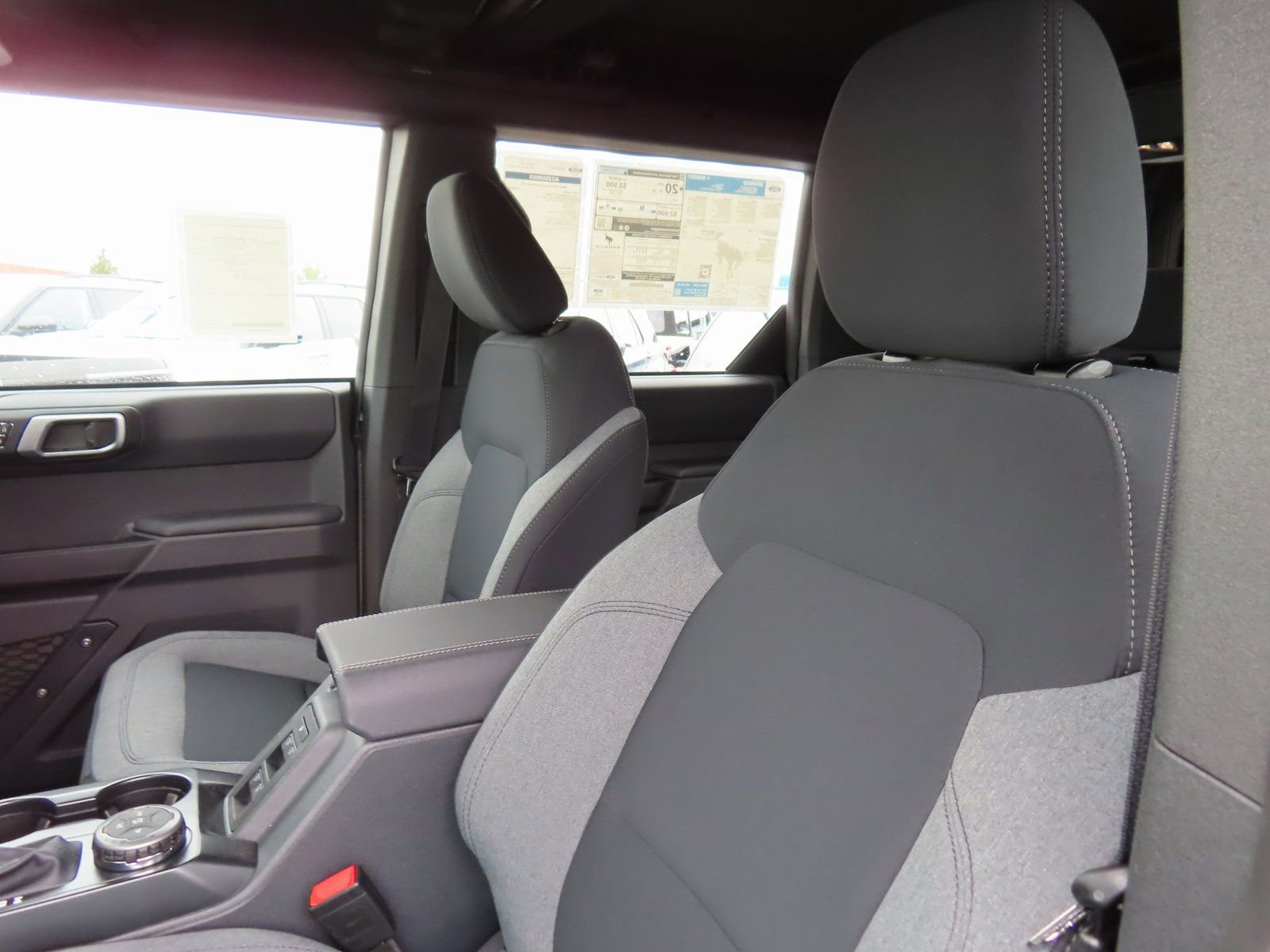 New 2025 Ford Bronco 4-Door image 17