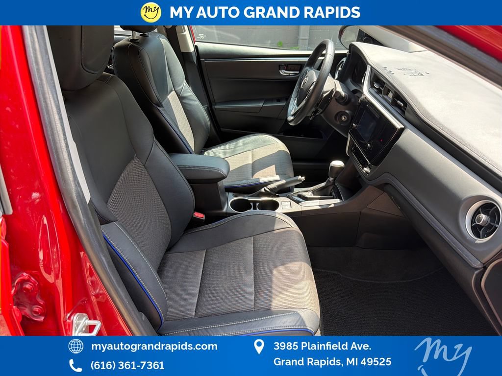Used 2019 Toyota Corolla SE FWD image 25
