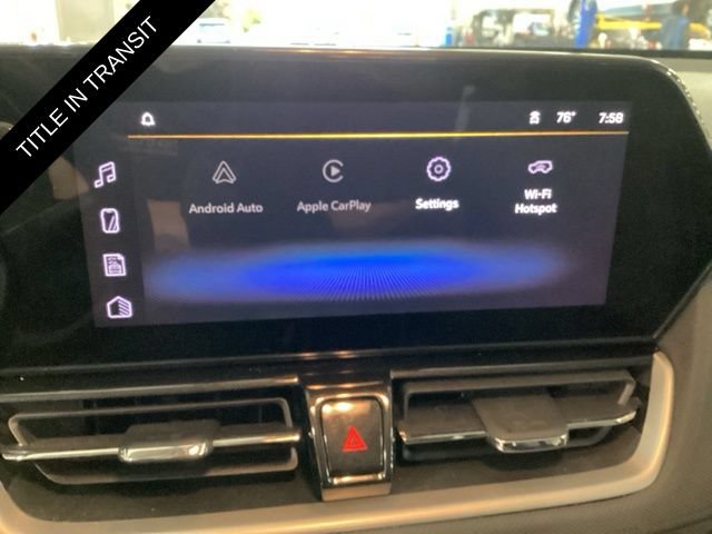 Used 2025 Chevrolet TrailBlazer LT w/ LT Cold Weather Package AWD/4WD image 9