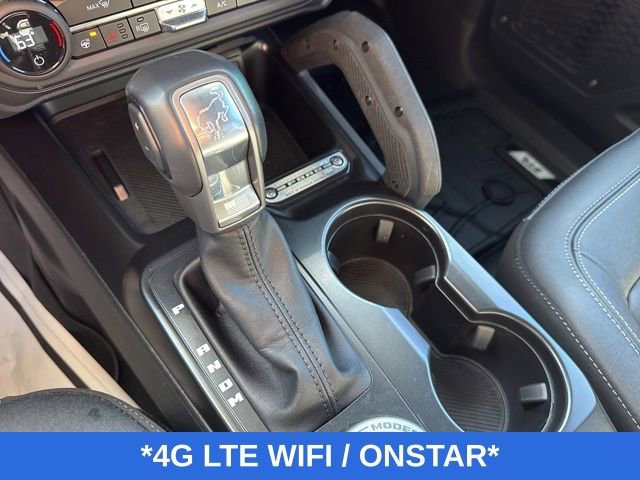 Used 2025 Ford Bronco Badlands image 15