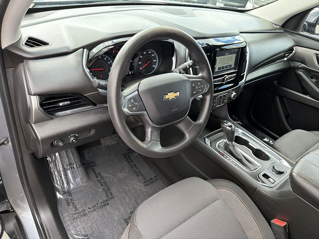 Used 2018 Chevrolet Traverse LS FWD image 9