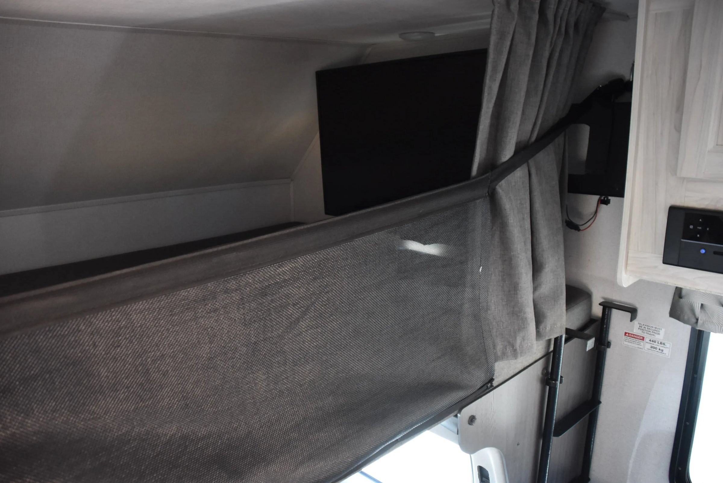 Used 2022 Ford E-450 and Econoline 450 Super Duty w/ Motorhome Prep Package RWD image 40