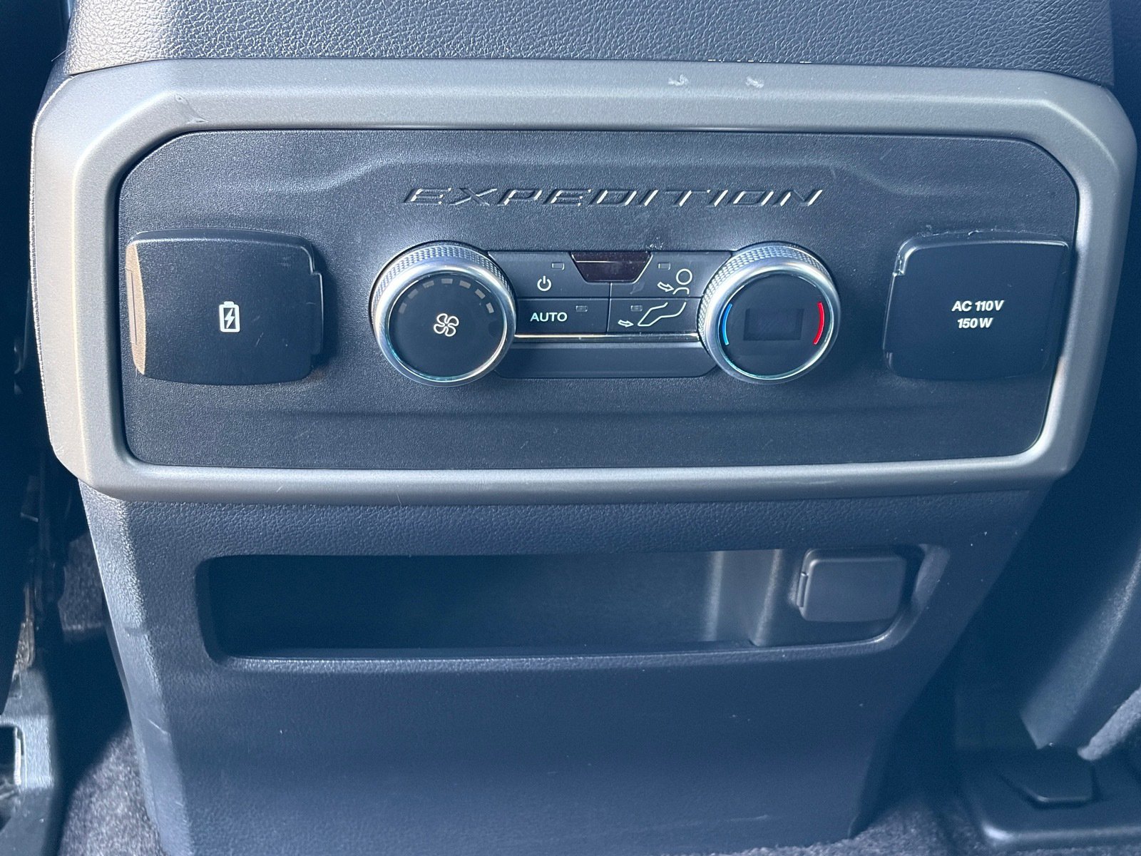 Used 2021 Ford Expedition XLT RWD image 14