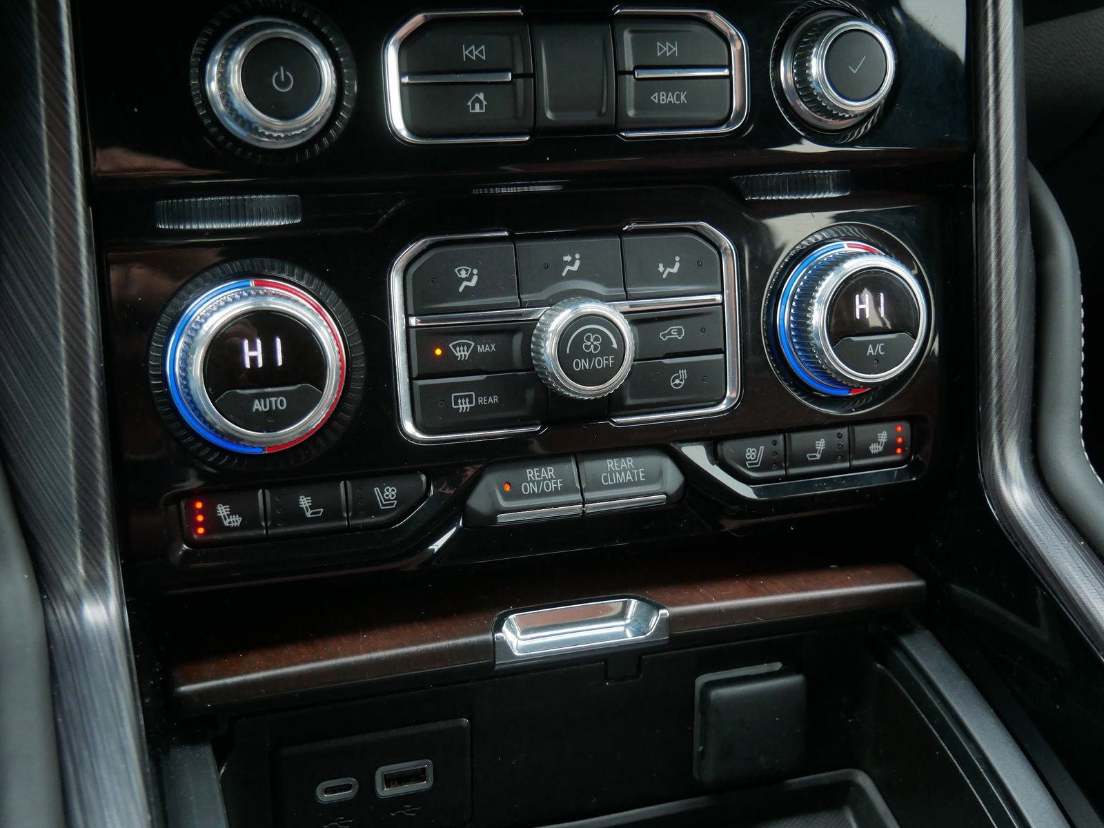 Used 2023 GMC Yukon XL Denali Ultimate image 20