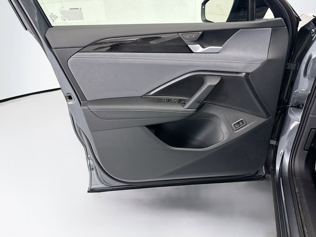 New 2026 Volkswagen Tiguan SE R-Line image 22