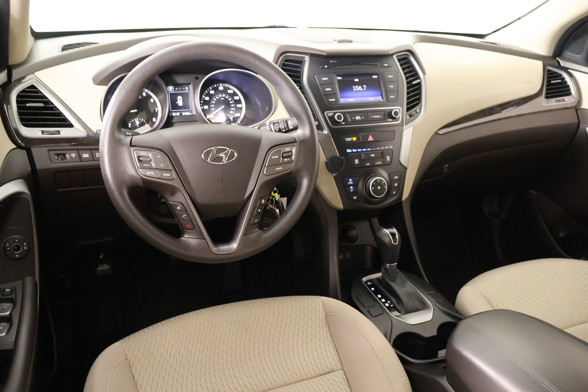 Used 2018 Hyundai Santa Fe Sport image 2