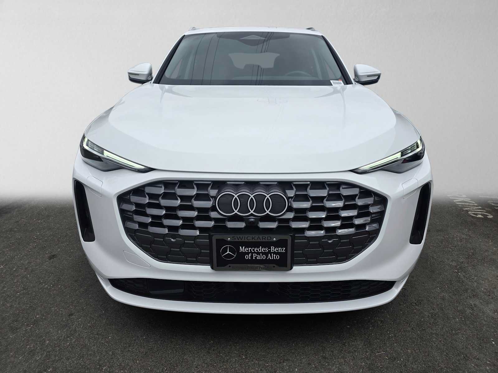 Used 2025 Audi Q5 Premium Plus w/ Premium Plus AWD/4WD image 8