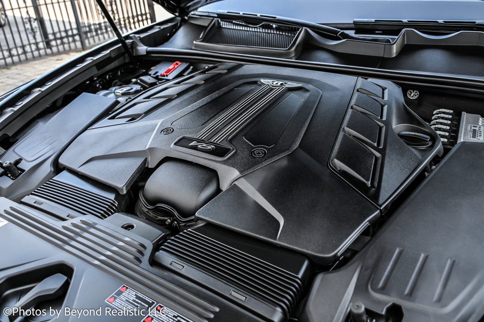 Certified 2023 Bentley Bentayga Extended Wheelbase image 19