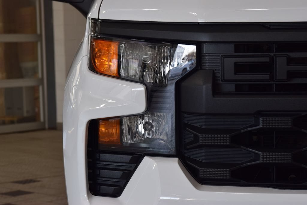 New 2026 Chevrolet Silverado 1500 Custom w/ Rally Edition AWD/4WD image 12