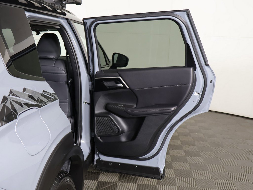 New 2025 Mitsubishi Outlander Trail Edition image 26