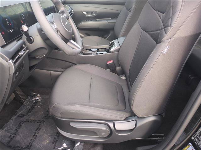 Used 2026 Hyundai Tucson SE FWD image 15