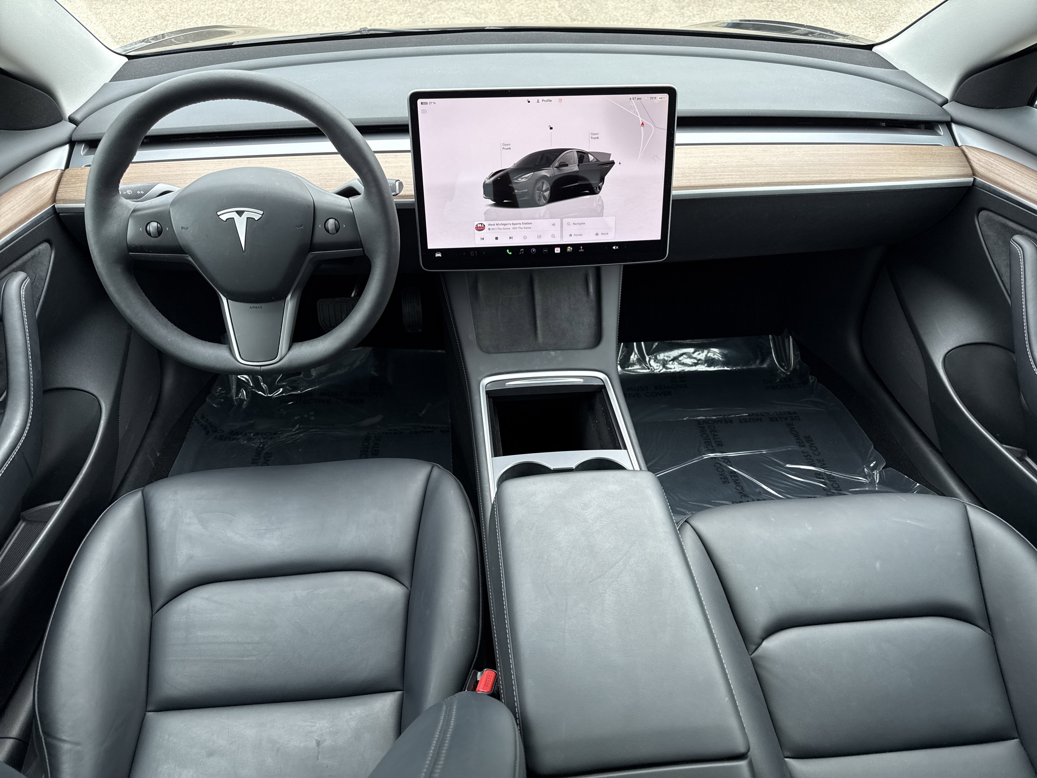 Used 2023 Tesla Model 3 Standard Range image 28
