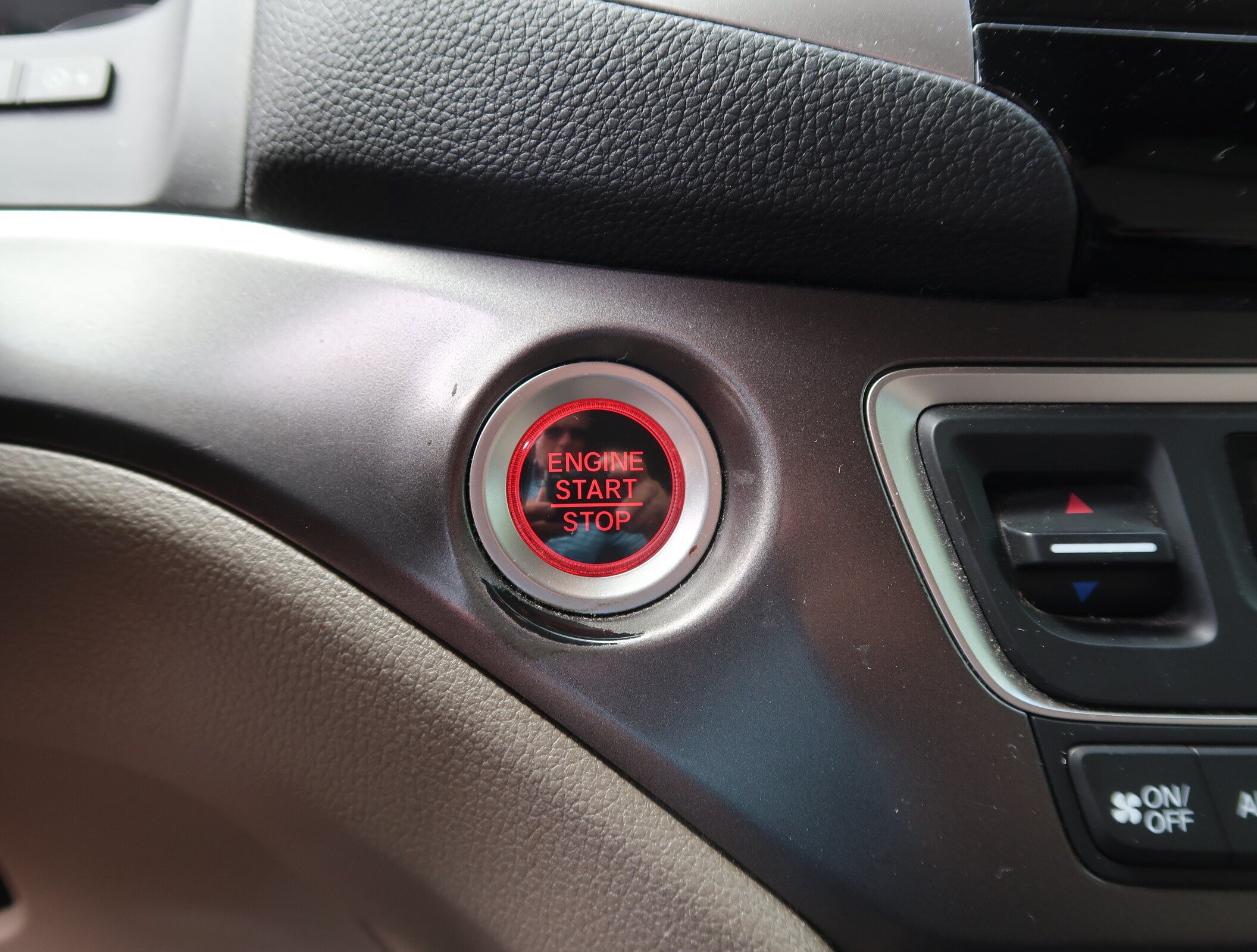 Used 2018 Honda Pilot EX image 14
