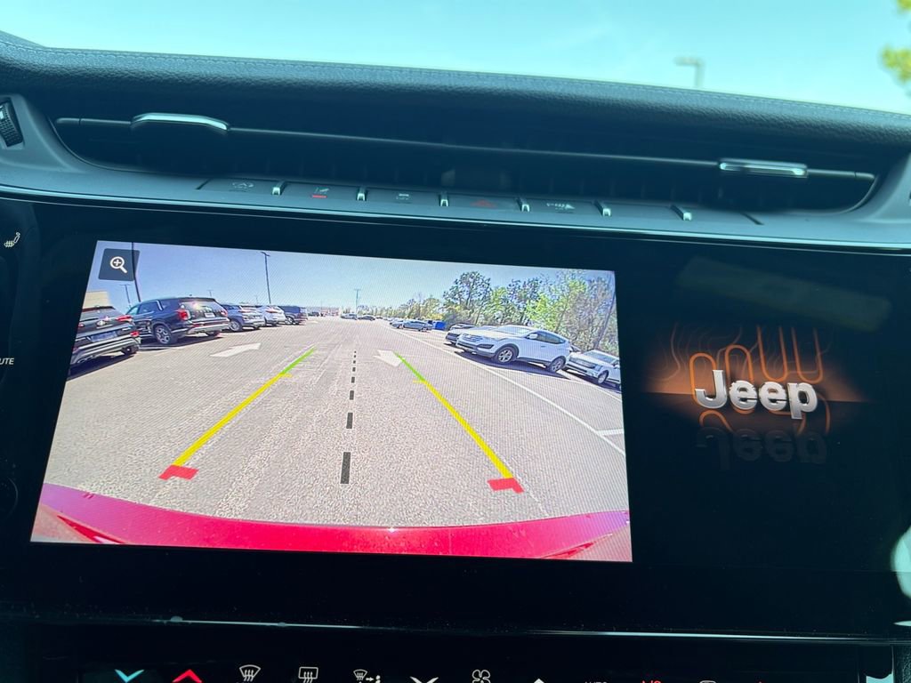 New 2026 Jeep Grand Cherokee L 4WD image 17