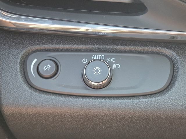 New 2026 Buick Envista Sport Touring w/ Convenience I Package FWD image 10