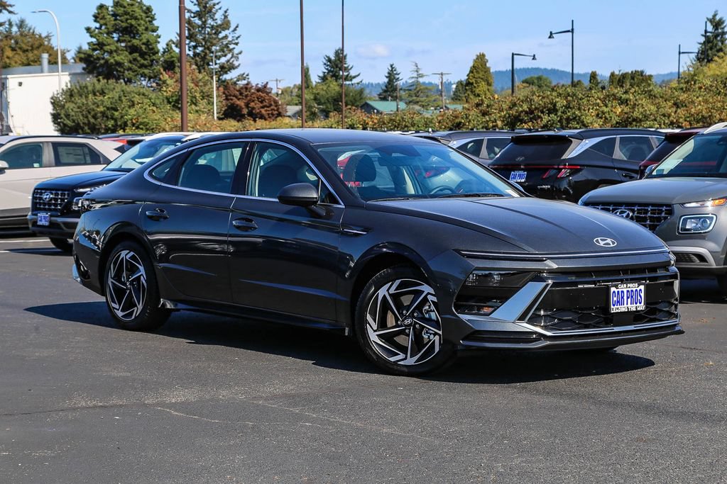 Certified 2026 Hyundai Sonata SEL FWD image 2