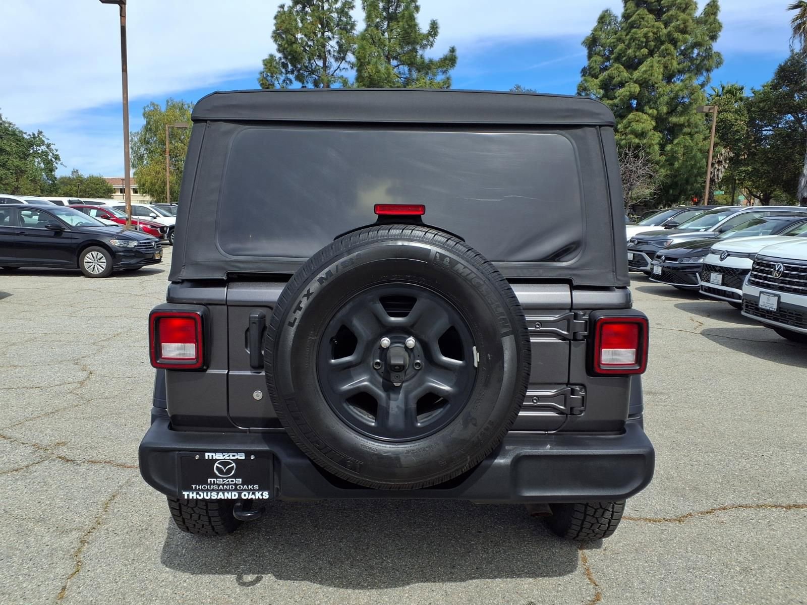 Used 2018 Jeep Wrangler Unlimited Sport image 18