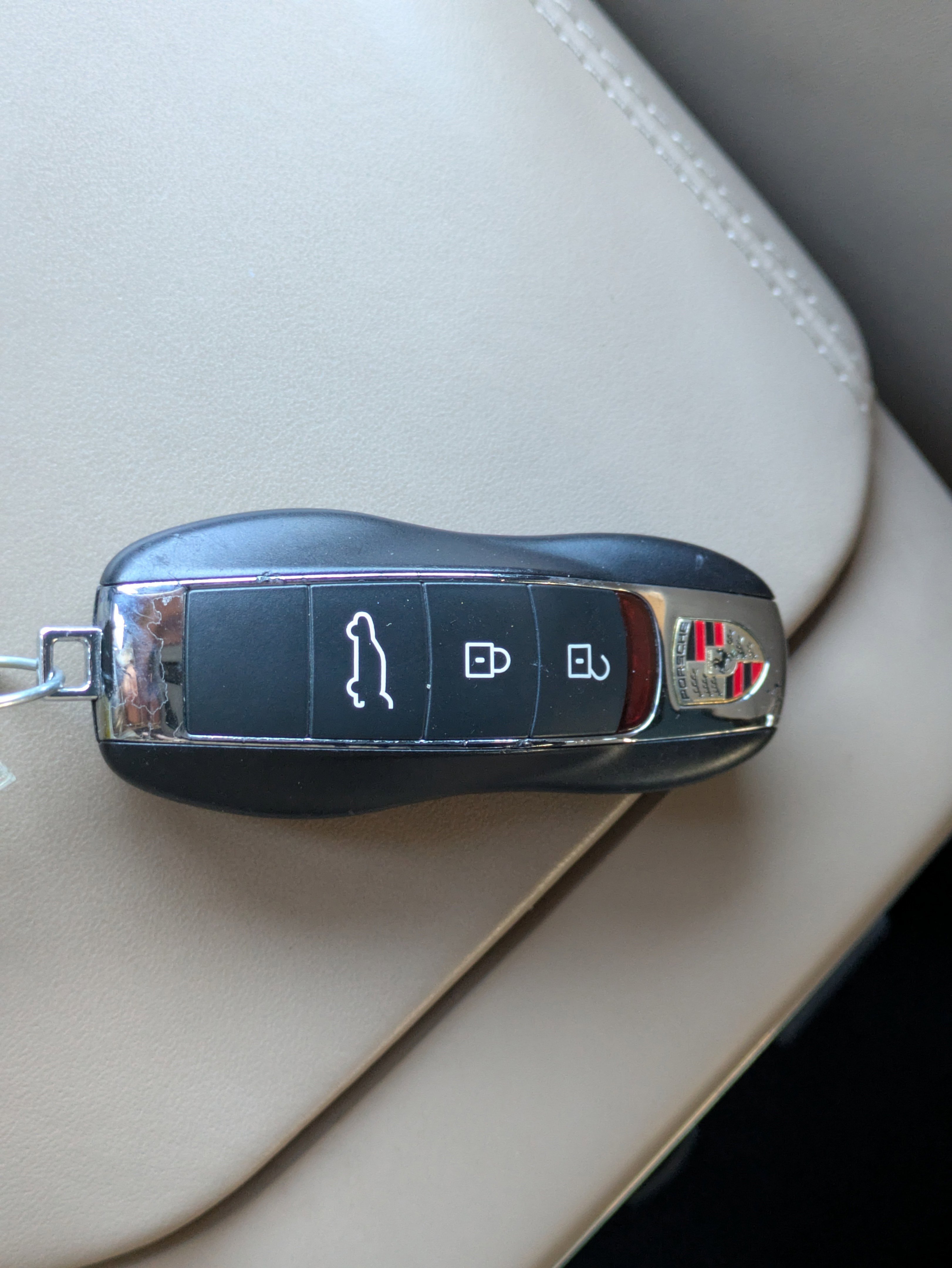 Used 2021 Porsche Macan image 39