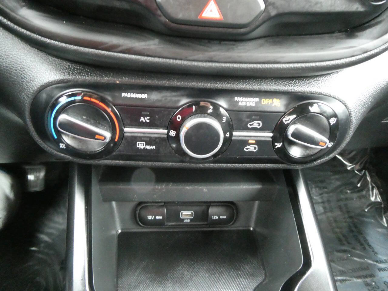 Used 2021 Kia Soul S FWD image 17