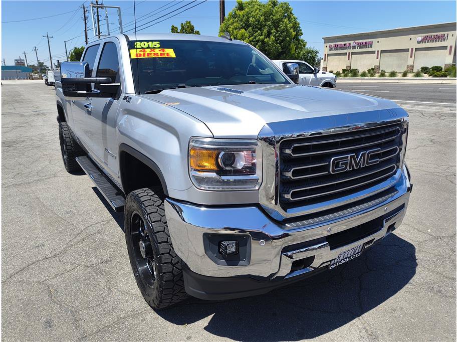 Used 2015 GMC Sierra 2500 SLT w/ Duramax Plus Package AWD/4WD image 2