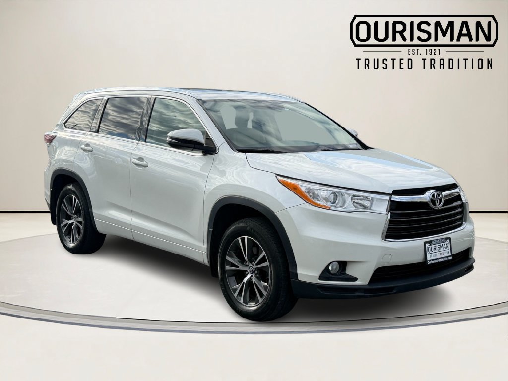 Used 2016 Toyota Highlander XLE AWD/4WD image 1