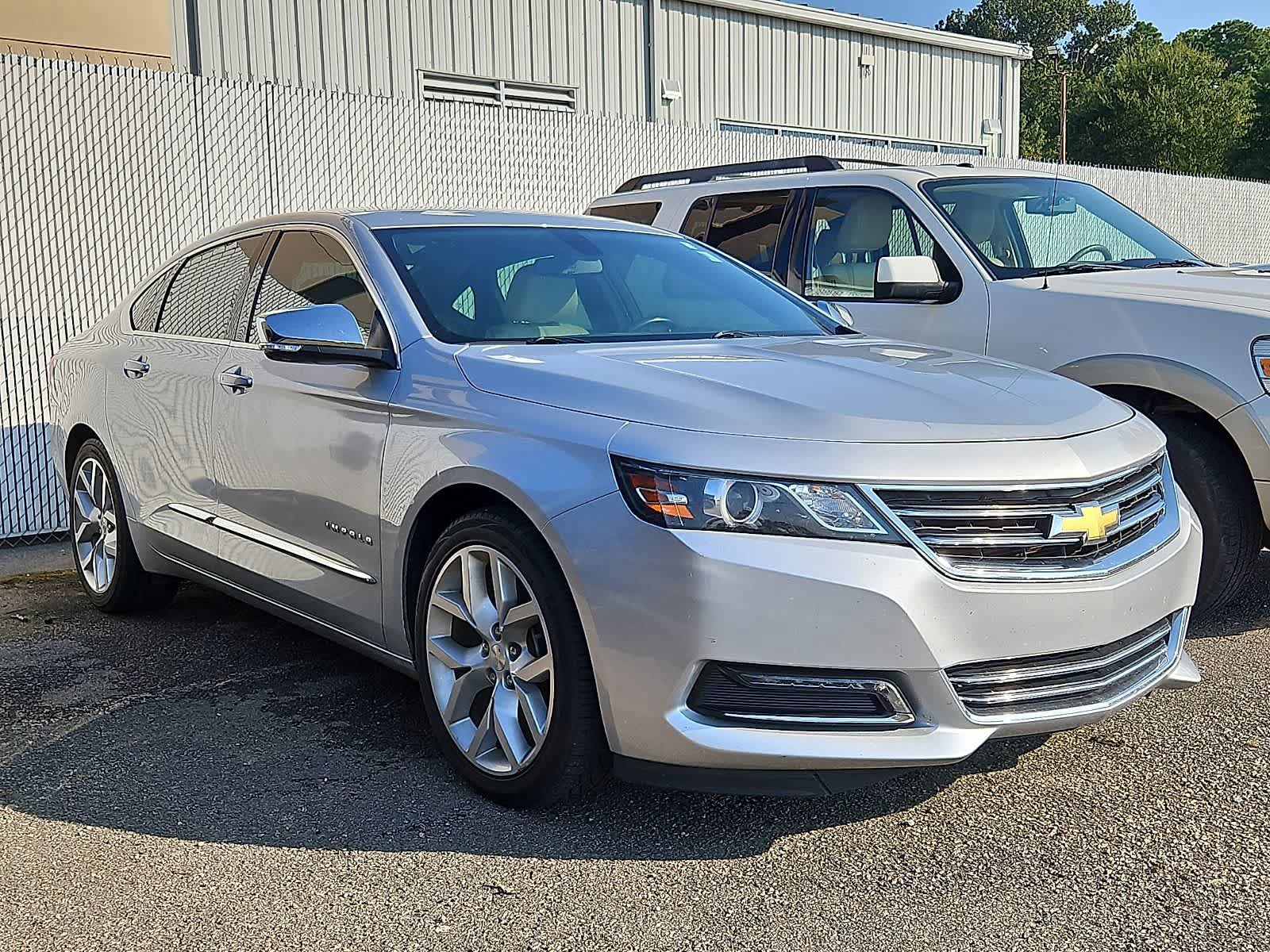 Used 2019 Chevrolet Impala Premier FWD image 2