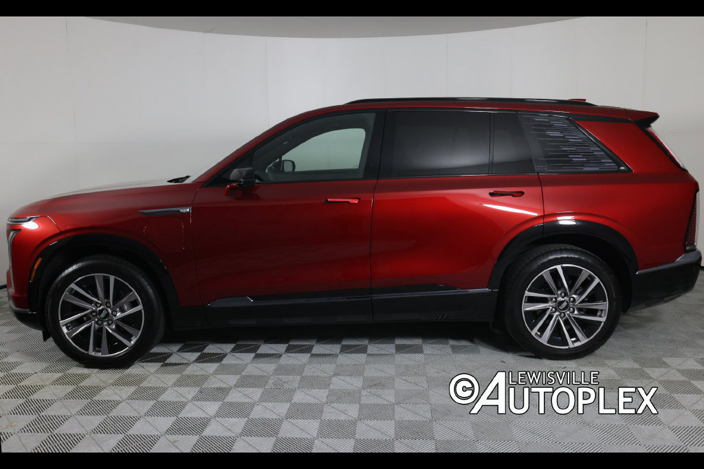 Used 2026 Cadillac Vistiq Sport w/ LPO, Floor Liner Package AWD/4WD image 8