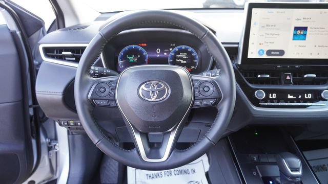 Used 2026 Toyota Corolla Cross XLE FWD image 28