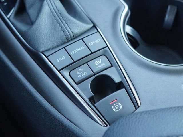 Used 2023 Toyota Camry XSE w/ Cold Weather Package FWD image 30