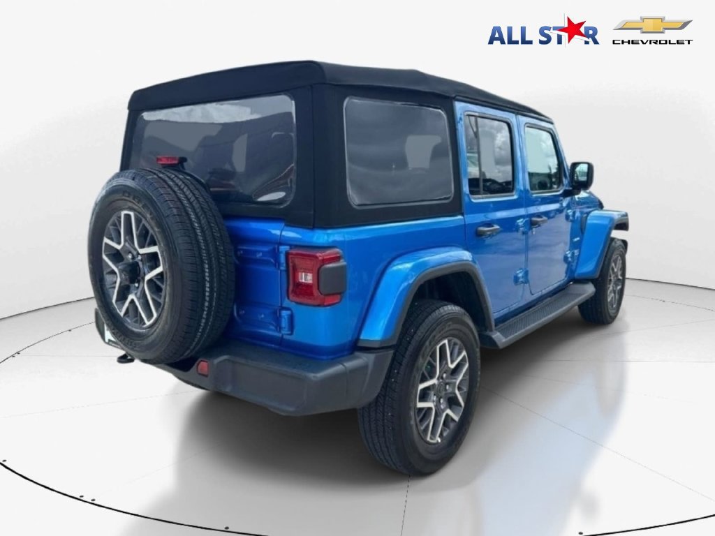 Used 2024 Jeep Wrangler Unlimited Sahara AWD/4WD image 3