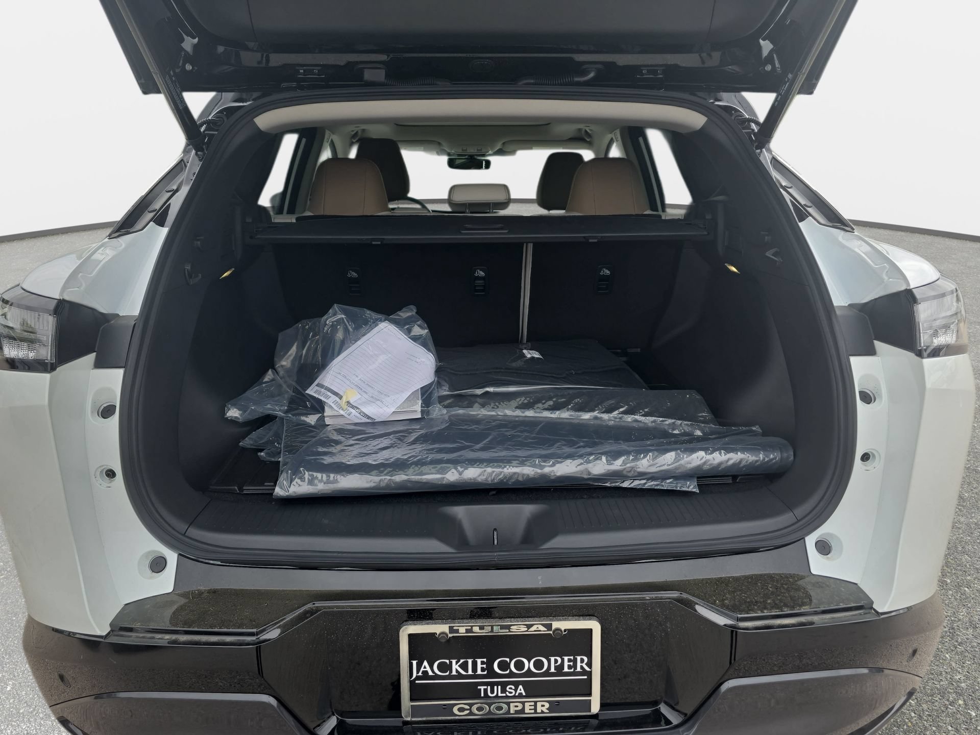 New 2026 Nissan Murano Platinum w/ Cargo Package AWD/4WD image 12
