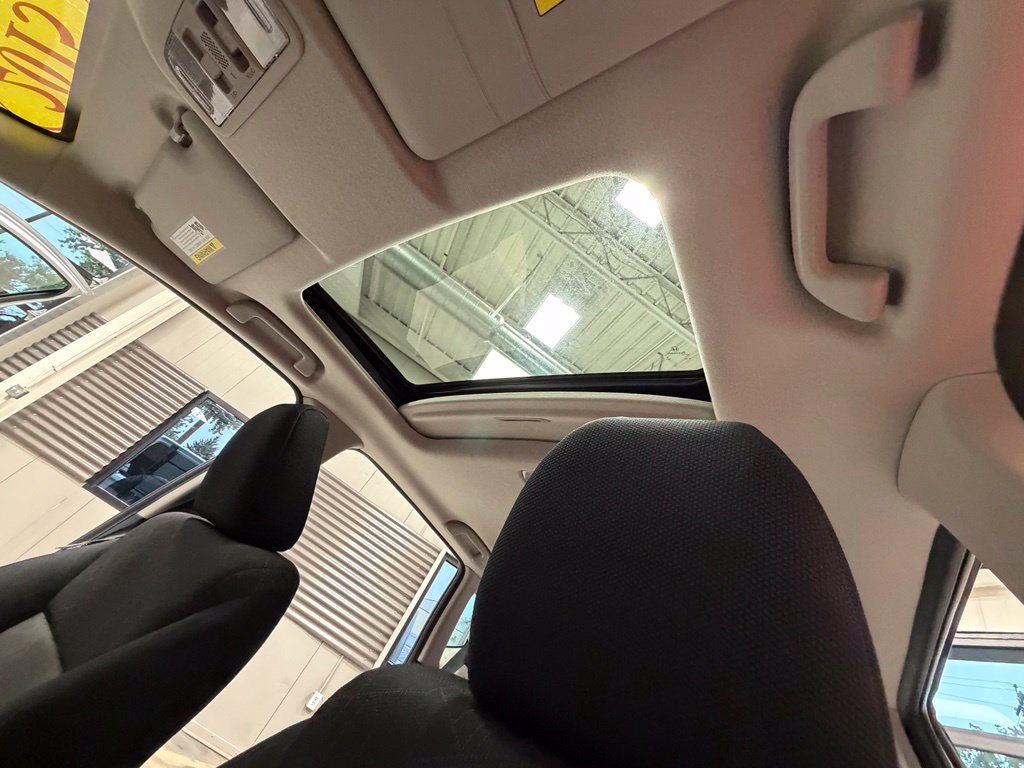 Used 2015 Honda Fit EX image 9