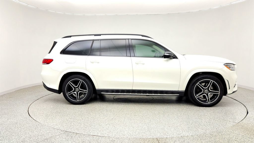 Used 2021 Mercedes-Benz GLS 580 4MATIC image 4