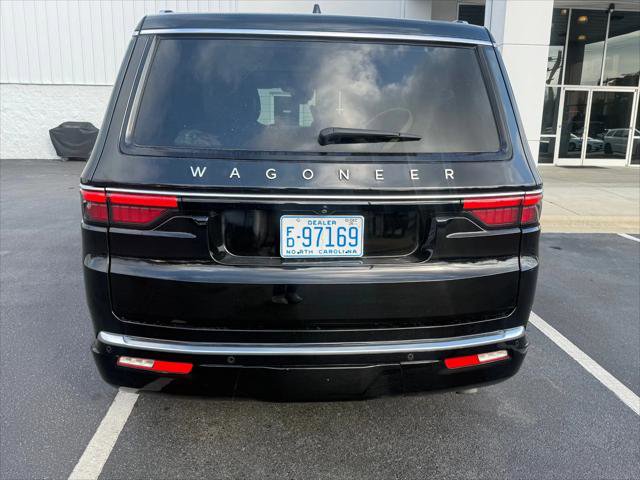 Certified 2025 Jeep Wagoneer Series III w/ Premium Group I image 4