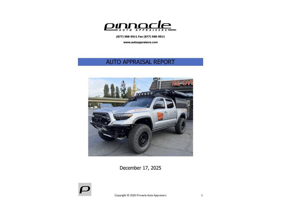 Used 2017 Toyota Tacoma TRD Off-Road w/ Tow Package (A/T) AWD/4WD image 2