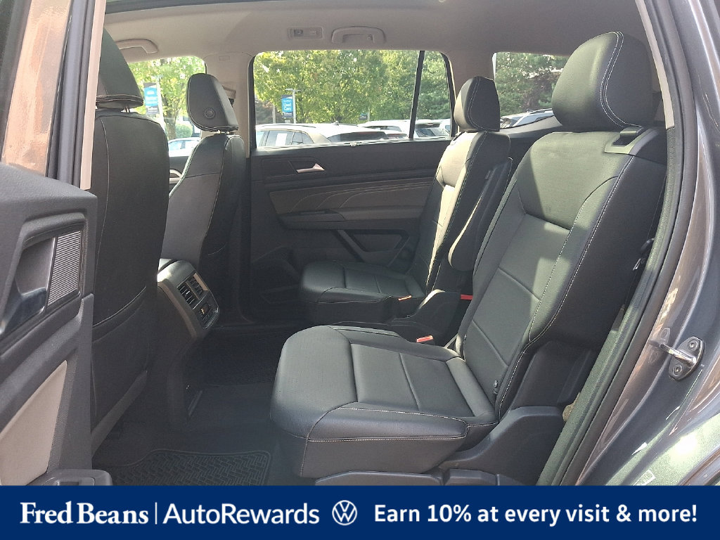 Certified 2023 Volkswagen Atlas SE w/ Panoramic Sunroof Package AWD/4WD image 15
