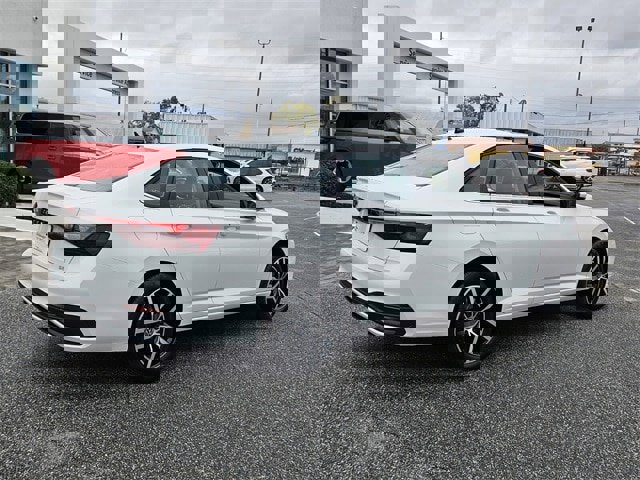 New 2026 Volkswagen Jetta SE image 13