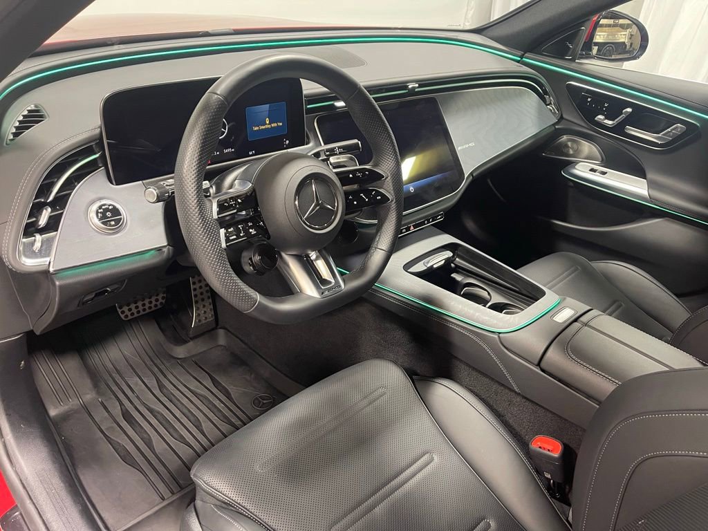 Certified 2025 Mercedes-Benz E 53 AMG e 4MATIC Sedan w/ Driver Assistance Package image 21