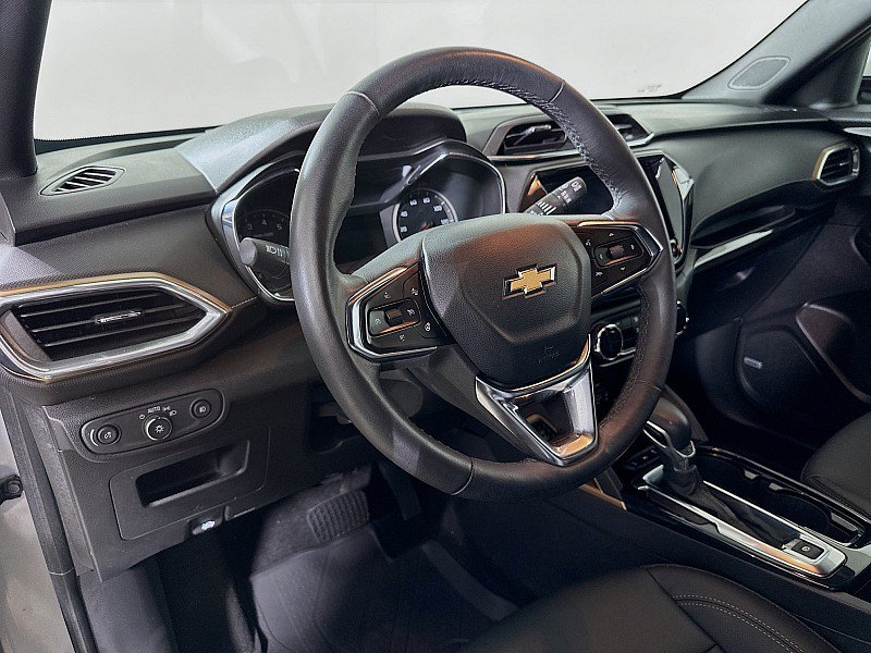 Used 2023 Chevrolet TrailBlazer ACTIV w/ Sun and Liftgate Package AWD/4WD image 9