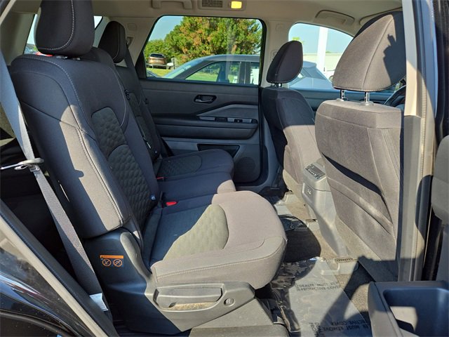 Certified 2024 Nissan Pathfinder SV image 14