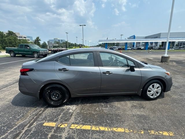 Used 2020 Nissan Versa S FWD image 6