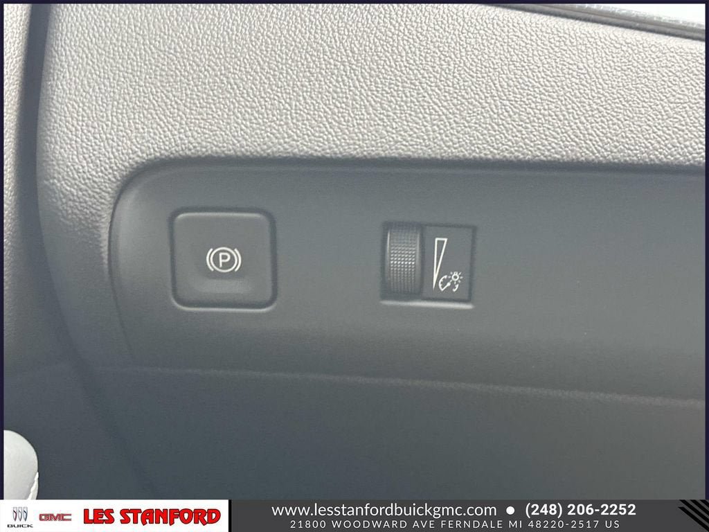 Used 2024 Buick Enclave Essence AWD/4WD image 28