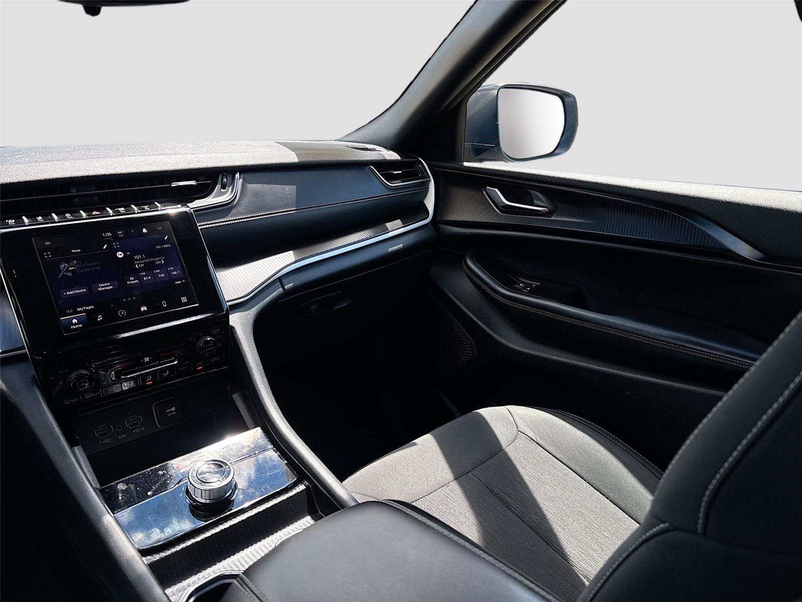 Used 2024 Jeep Grand Cherokee L Laredo image 26